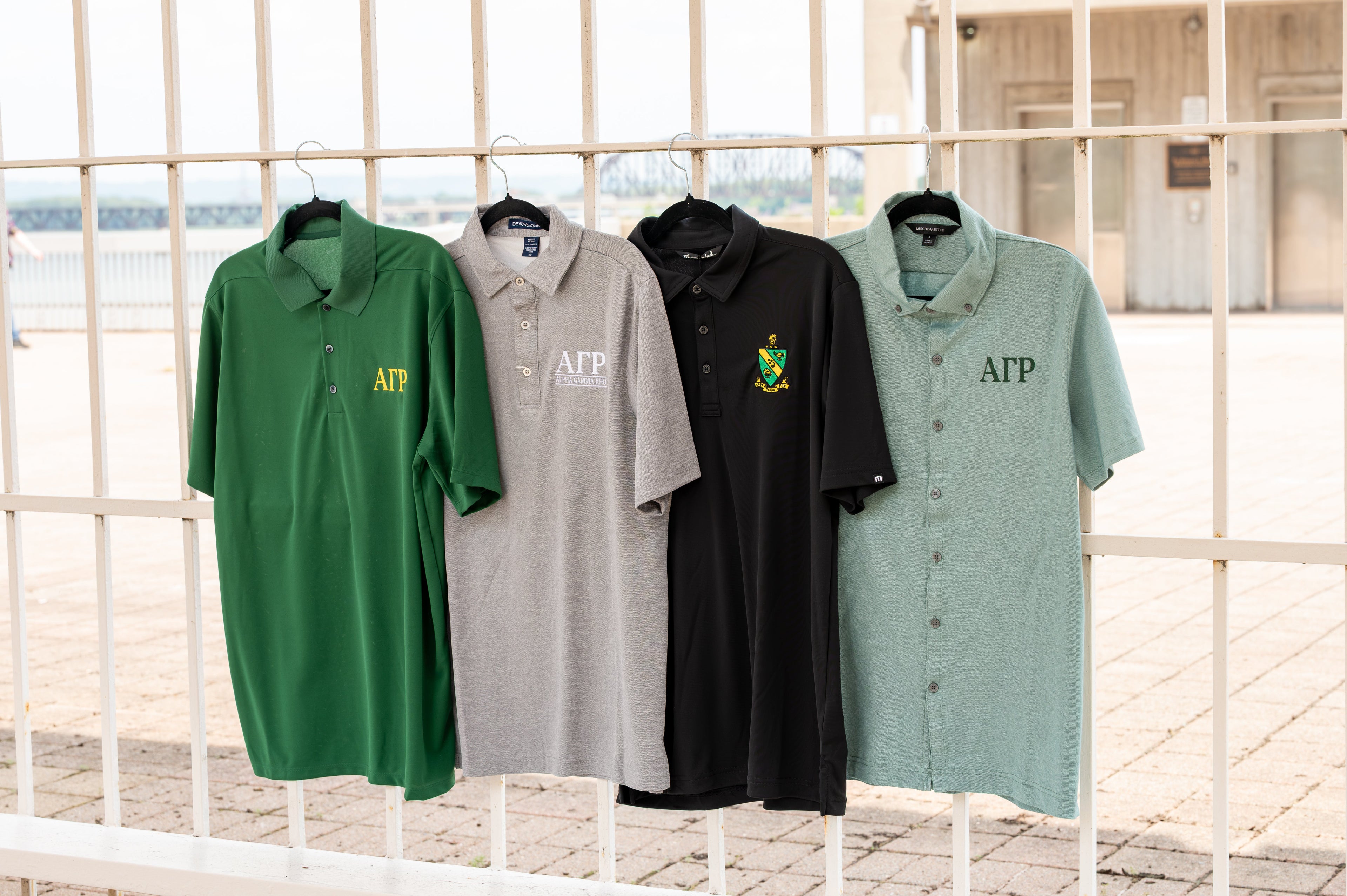 Polos